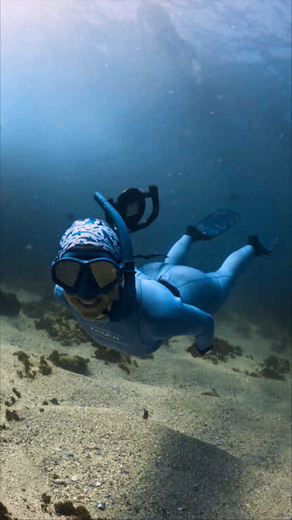 Sharky Shivers - White